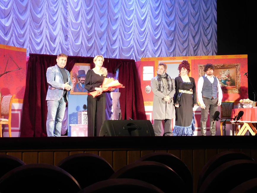 Гастроли народного самодеятельного коллектива любительского театра «Визави» в г. Бирюч